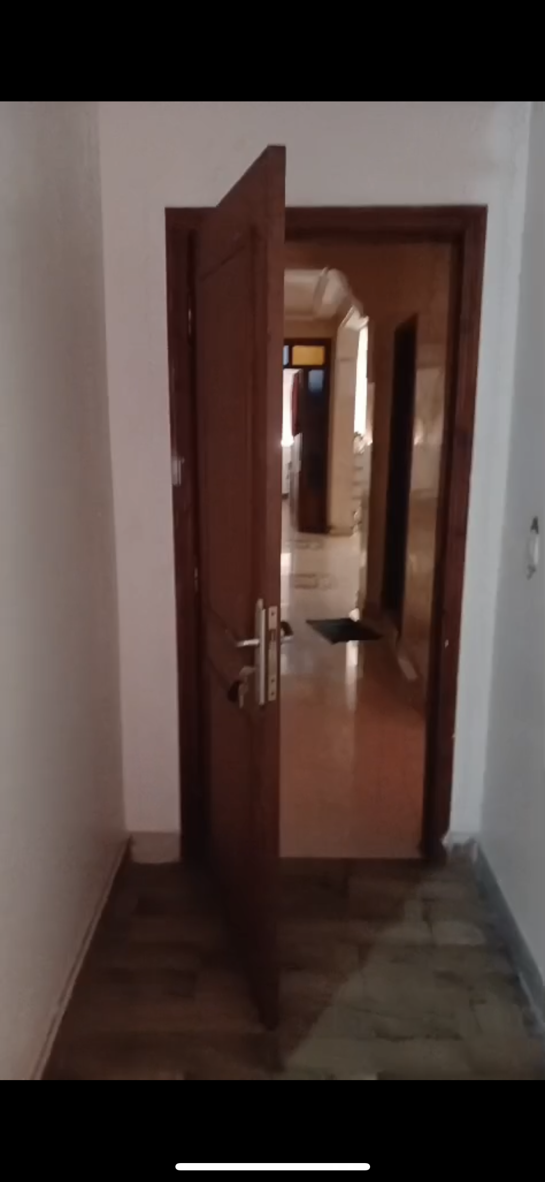 CHAMBRE DISPONIBLE - SANS FRAIS D'AGENCE