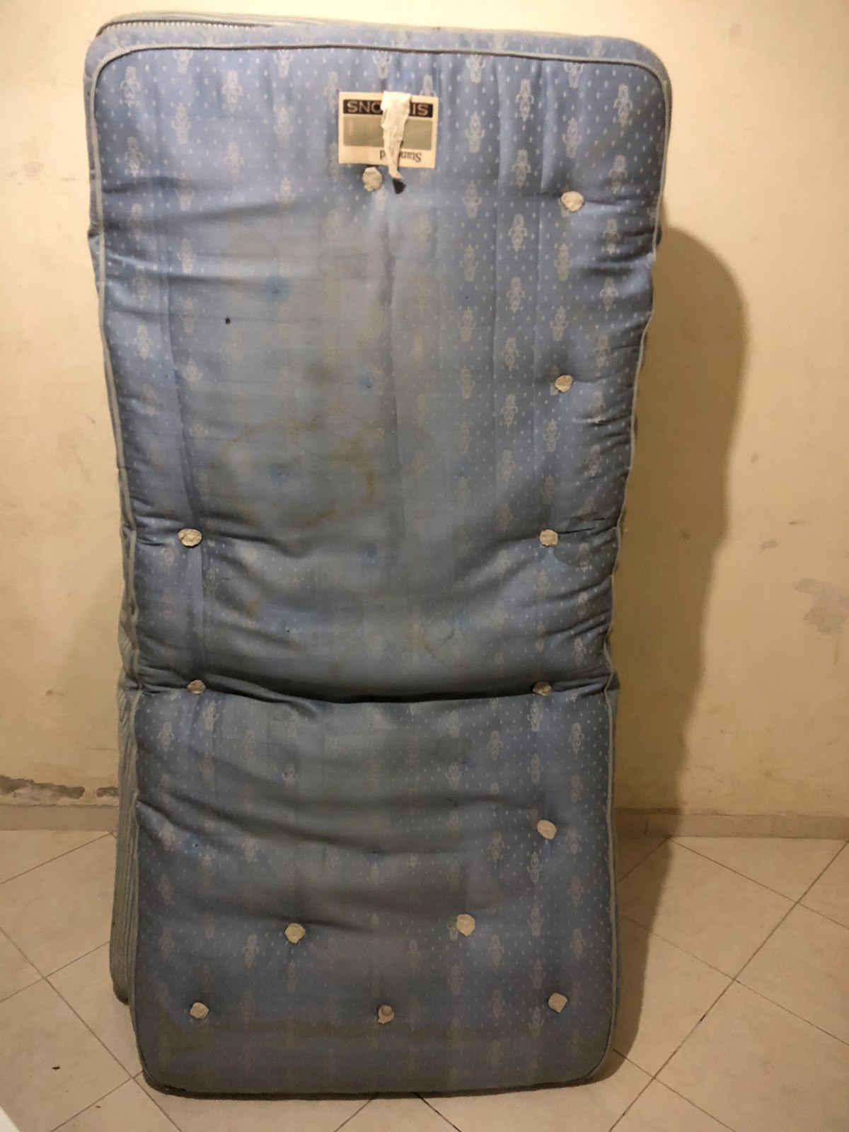 MATELAS D’OCCASION À VENDRE