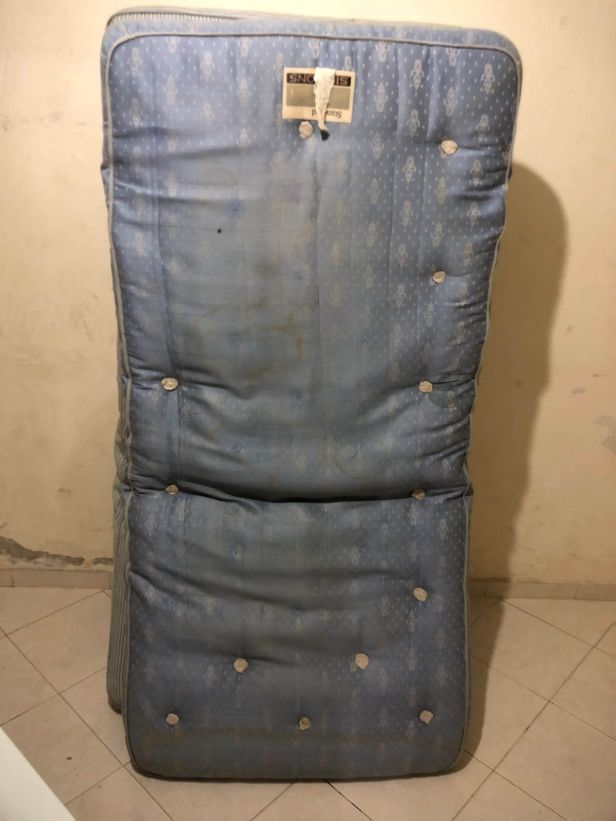 MATELAS D’OCCASION À VENDRE